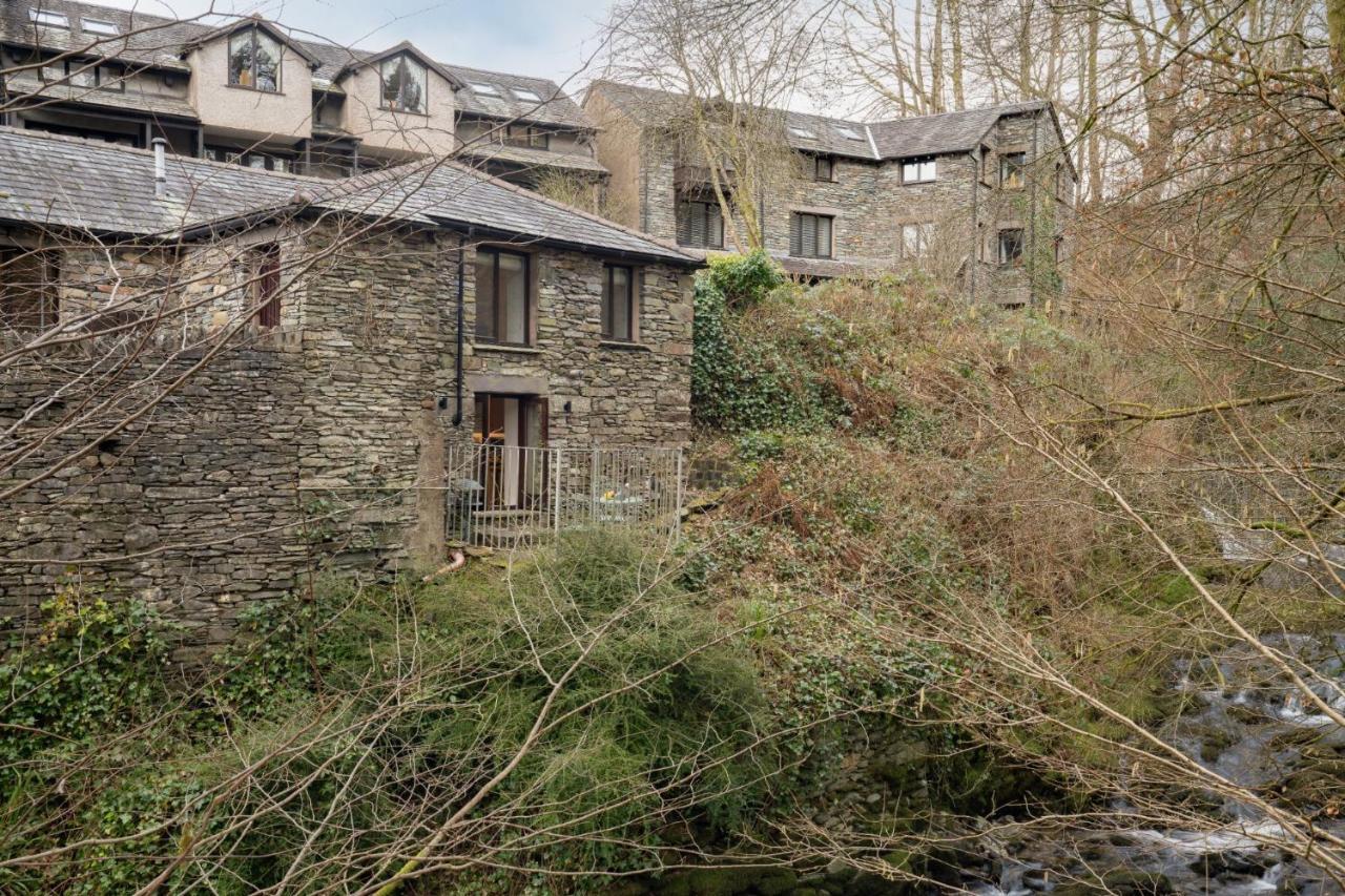 Spacious Property With Waterfall View By Letmestay アンブルサイド エクステリア 写真